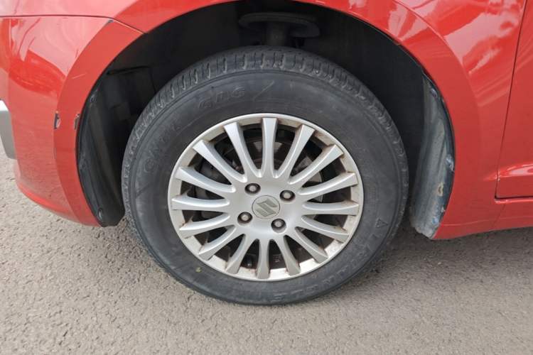 Used Suzuki Swift 2013 1.3L Manual Value Edition Left Front Wheel Hub