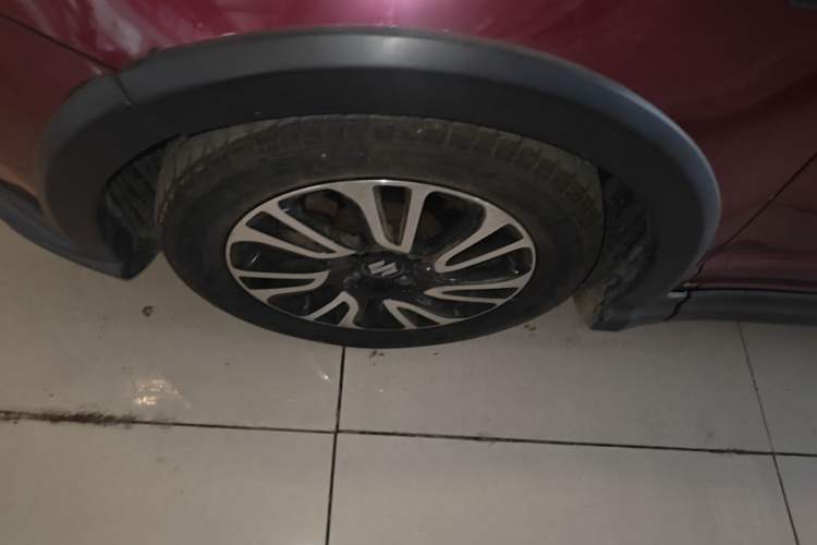 Used Suzuki Swift 2013 1.5L Manual 20th Anniversary Limited Edition Left Front Wheel Hub