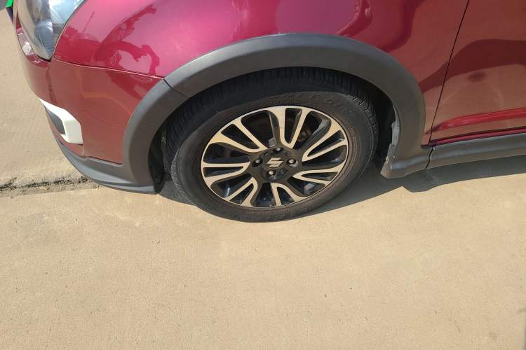 Used Suzuki Swift 2013 1.5L Automatic 20th Anniversary Limited Edition Left Front Wheel Hub