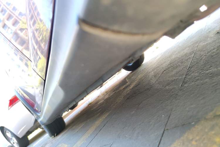 Used Suzuki Swift 2013 1.5L Automatic 20th Anniversary Limited Edition Left Side Sill