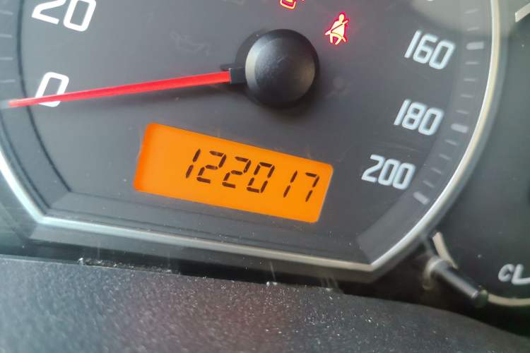 Used Suzuki Swift 2013 1.3L Manual Value Edition Odometer Close Up