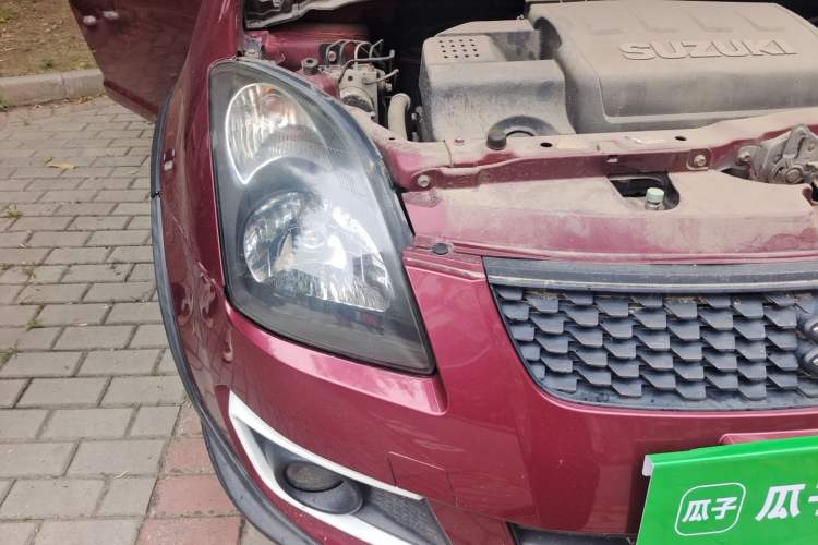 Used Suzuki Swift 2013 1.5L Manual 20th Anniversary Limited Edition Right Front Headlight
