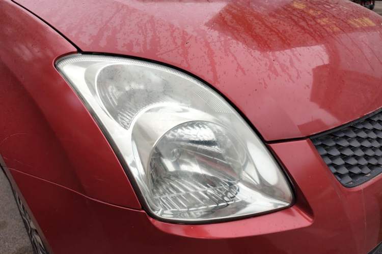 Used Suzuki Swift 2013 1.3L Manual Value Edition Right Front Headlight