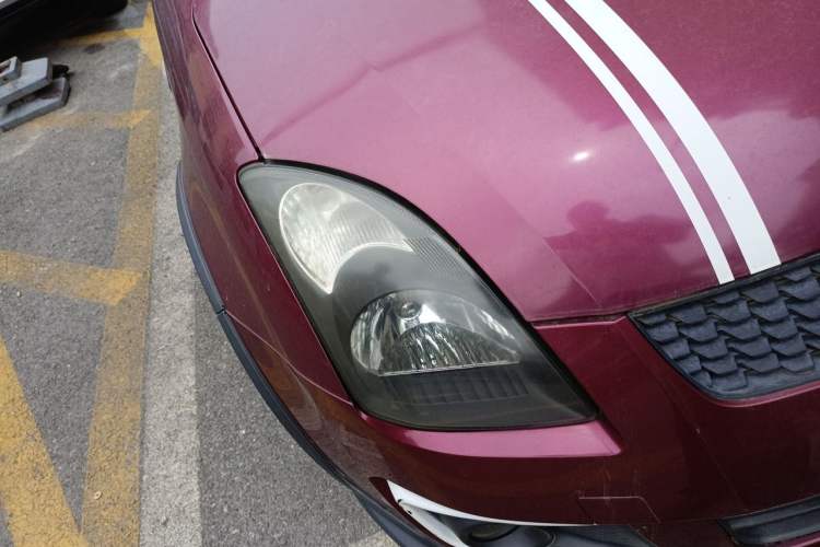 Used Suzuki Swift 2013 1.5L Manual 20th Anniversary Limited Edition Right Front Headlight