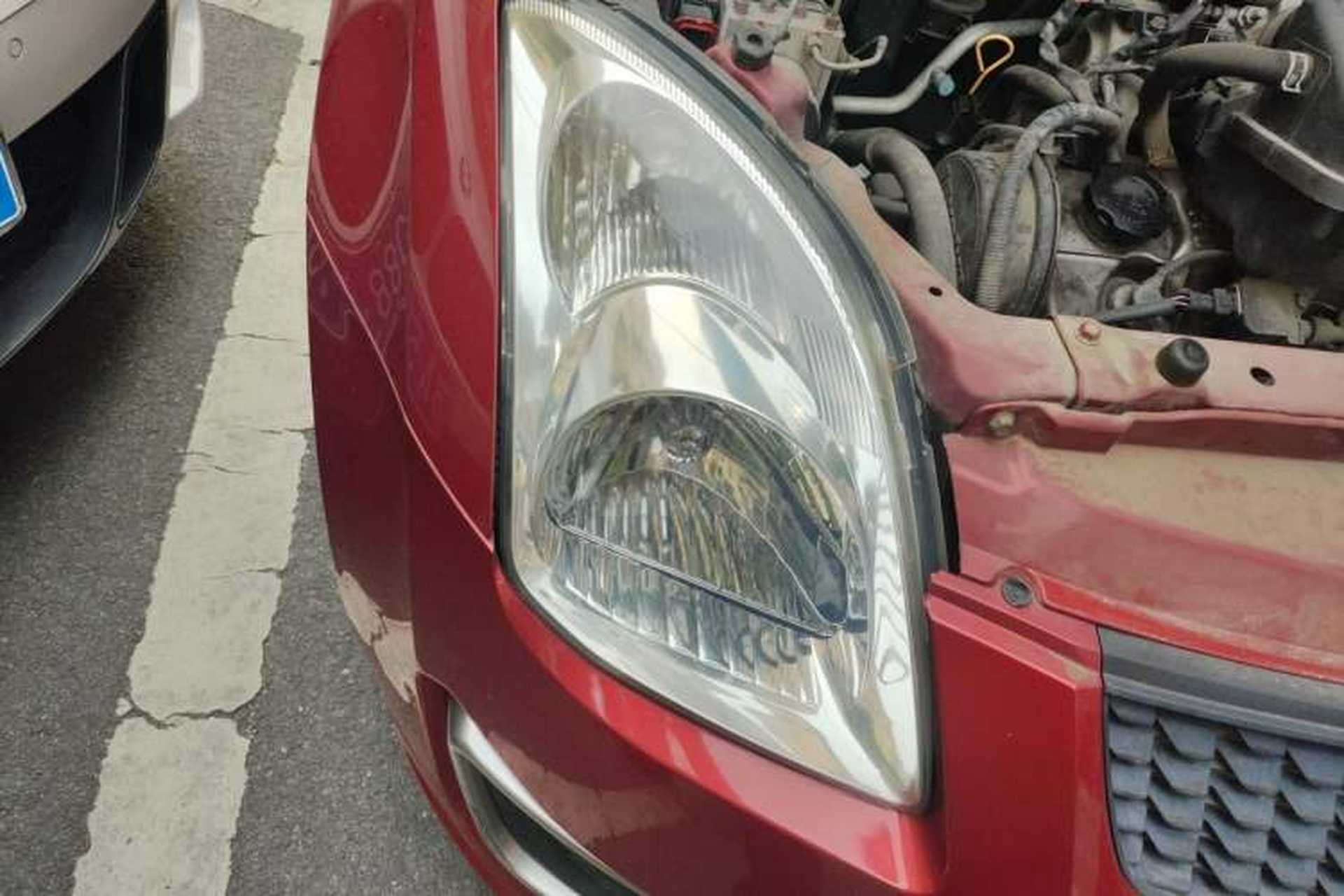 Used Suzuki Swift 2013 1.3L Manual Value Edition Right Front Headlight