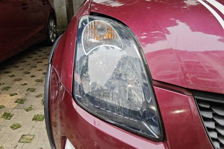 Used Suzuki Swift 2013 1.5L Automatic 20th Anniversary Limited Edition Right Front Headlight
