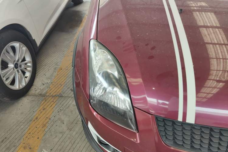 Used Suzuki Swift 2013 1.5L Automatic 20th Anniversary Limited Edition Right Front Headlight