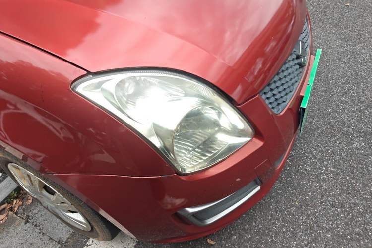 Used Suzuki Swift 2013 1.3L Manual Value Edition Right Front Headlight