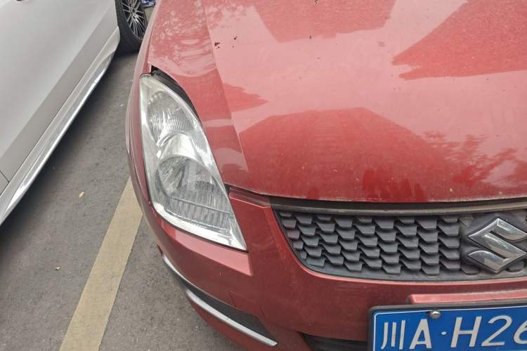 Used Suzuki Swift 2013 1.3L Manual Value Edition Right Front Headlight