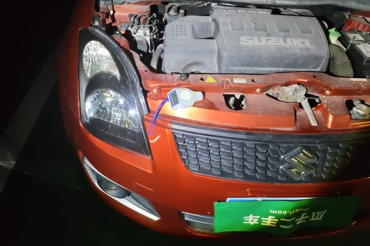 Used Suzuki Swift 2013 1.5L Automatic Standard Edition Right Front Headlight