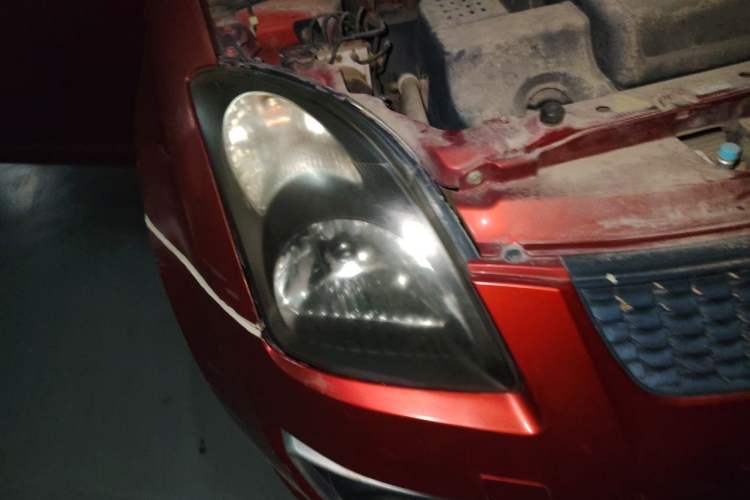 Used Suzuki Swift 2013 1.5L Manual Standard Edition Right Front Headlight