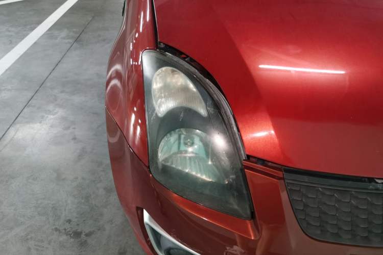 Used Suzuki Swift 2013 1.5L Automatic Standard Edition Right Front Headlight