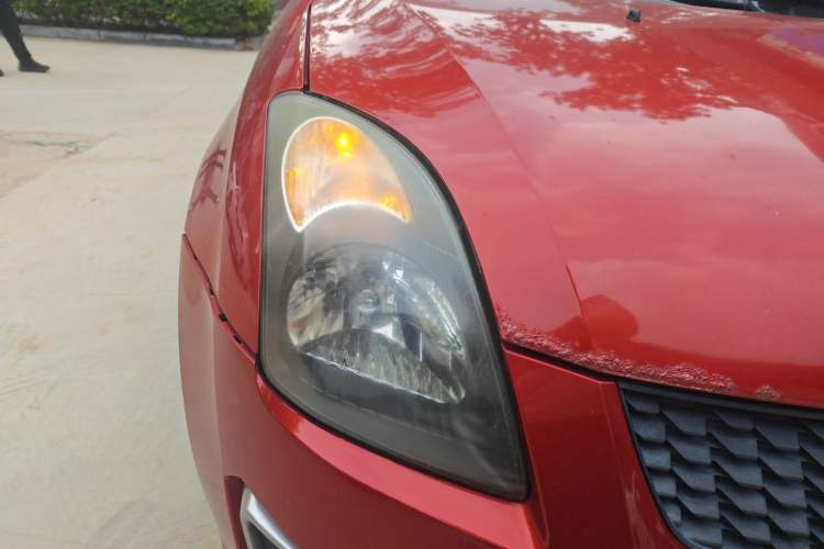 Used Suzuki Swift 2013 1.5L Manual Standard Edition Right Front Headlight