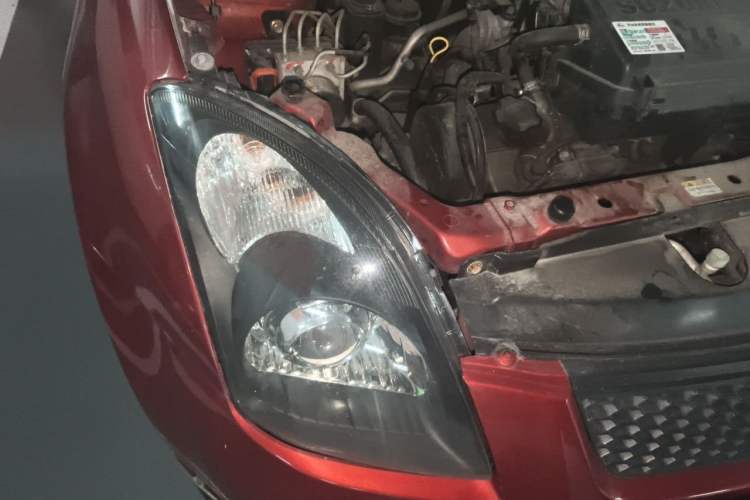 Used Suzuki Swift 2013 1.3L Manual Value Edition Right Front Headlight