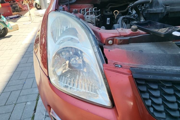 Used Suzuki Swift 2013 1.3L Manual Value Edition Right Front Headlight