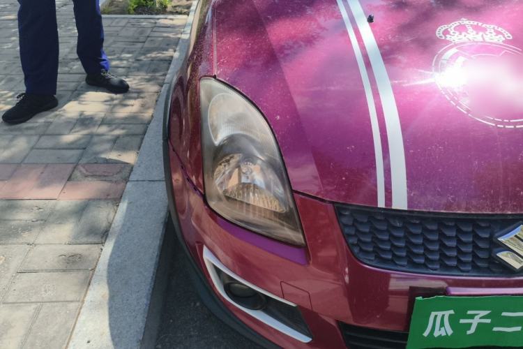 Used Suzuki Swift 2013 1.5L Automatic 20th Anniversary Limited Edition Right Front Headlight