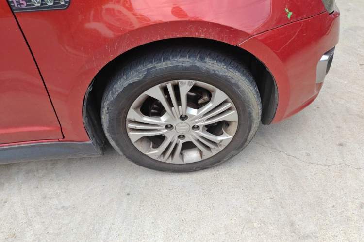 Used Suzuki Swift 2013 1.5L Automatic Standard Edition Right Front Wheel Hub