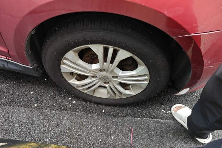 Used Suzuki Swift 2013 1.5L Automatic Standard Edition Right Front Wheel Hub