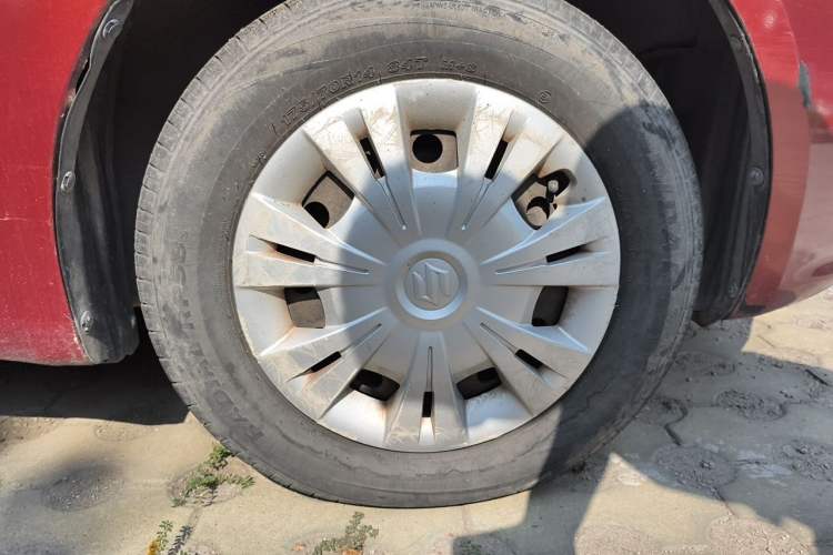 Used Suzuki Swift 2013 1.3L Manual Value Edition Right Front Wheel Hub
