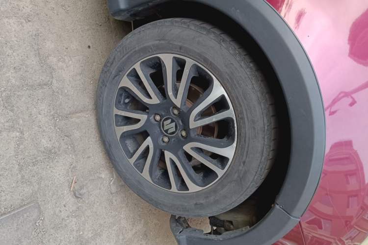Used Suzuki Swift 2013 1.5L Automatic 20th Anniversary Limited Edition Right Front Wheel Hub