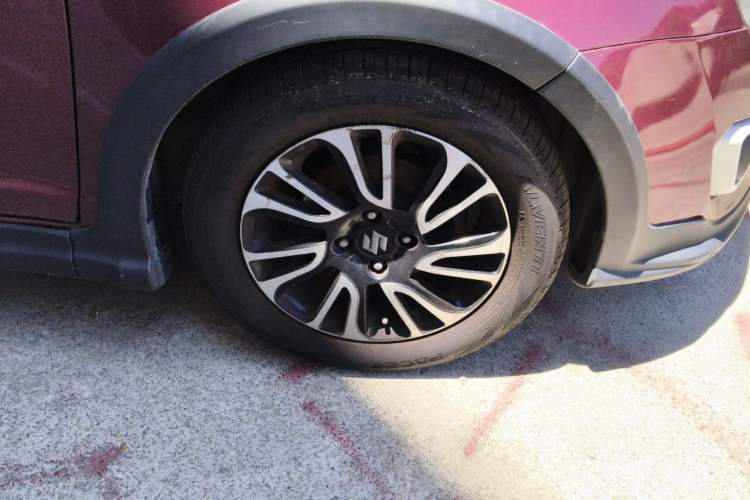 Used Suzuki Swift 2013 1.5L Automatic 20th Anniversary Limited Edition Right Front Wheel Hub