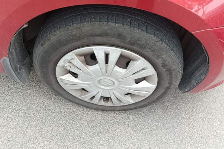 Used Suzuki Swift 2013 1.3L Manual Value Edition Right Front Wheel Hub