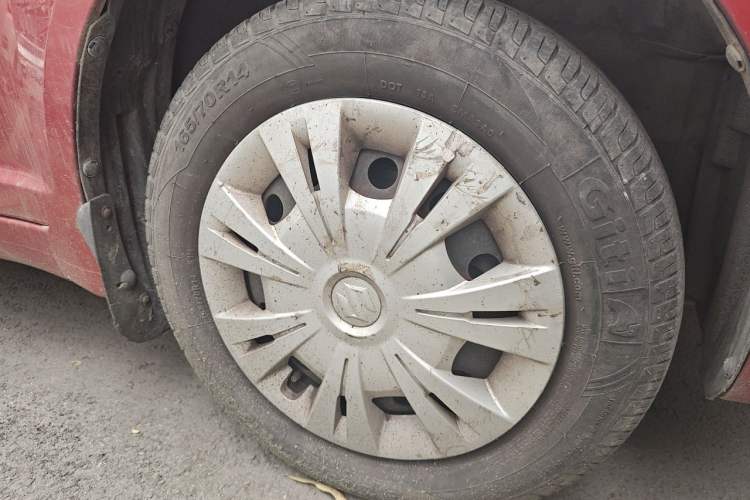 Used Suzuki Swift 2013 1.3L Manual Value Edition Right Front Wheel Hub