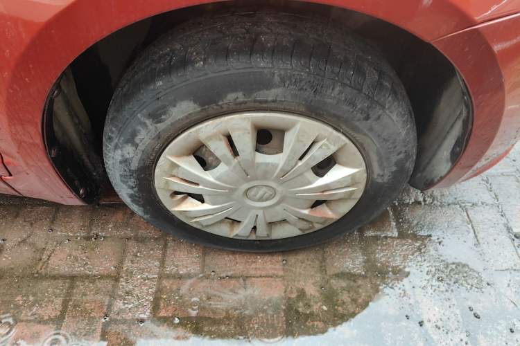 Used Suzuki Swift 2013 1.3L Manual Value Edition Right Front Wheel Hub