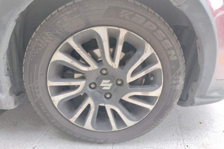 Used Suzuki Swift 2013 1.5L Automatic Sport Edition Right Front Wheel Hub