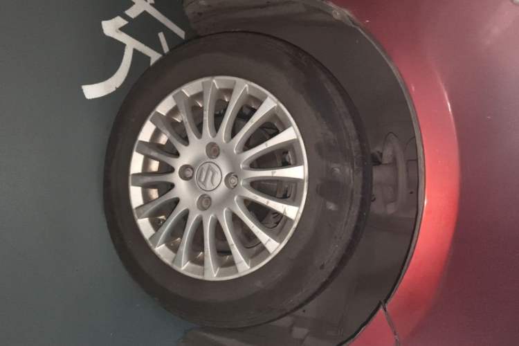 Used Suzuki Swift 2013 1.3L Manual Value Edition Right Front Wheel Hub