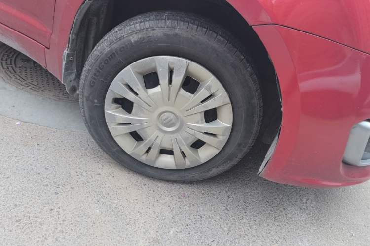 Used Suzuki Swift 2013 1.3L Manual Value Edition Right Front Wheel Hub