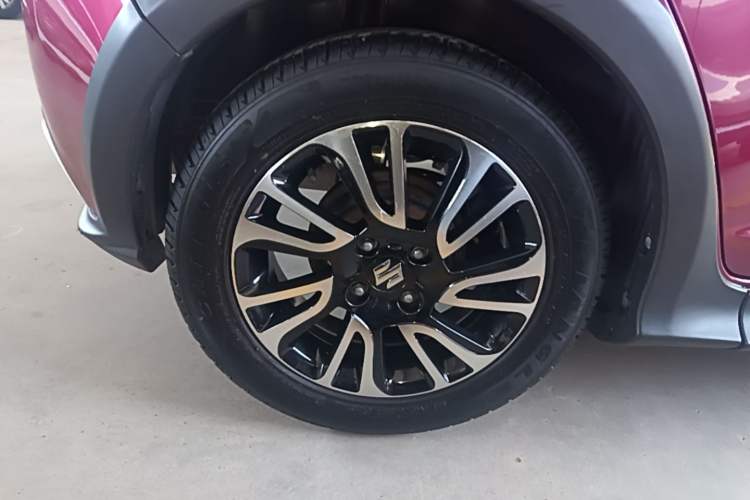 Used Suzuki Swift 2013 1.5L Automatic 20th Anniversary Limited Edition Right Rear Wheel Hub