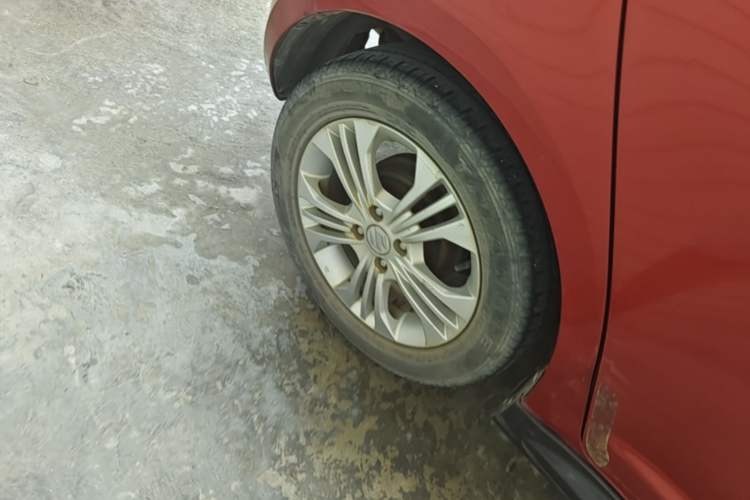 Used Suzuki Swift 2013 1.5L Automatic Standard Edition Right Rear Wheel Hub