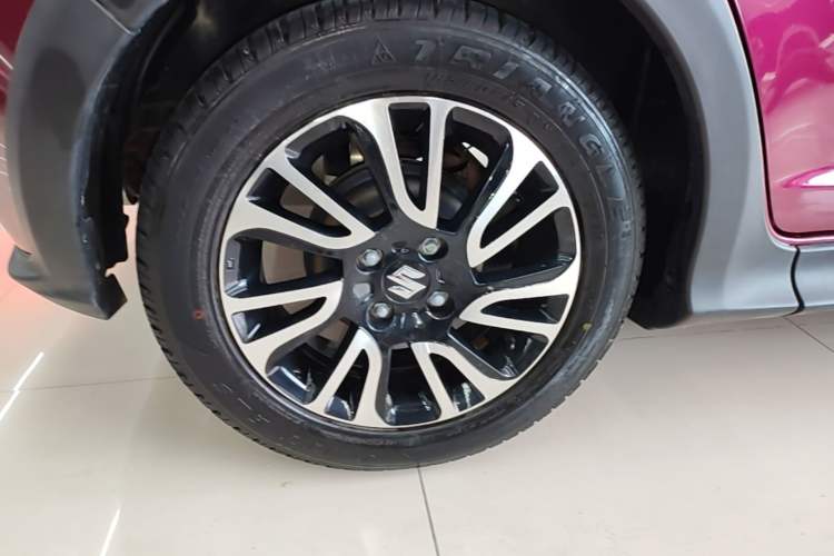 Used Suzuki Swift 2013 1.5L Manual 20th Anniversary Limited Edition Right Rear Wheel Hub