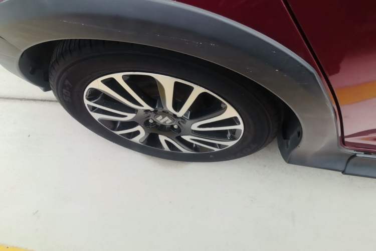 Used Suzuki Swift 2013 1.5L Automatic 20th Anniversary Limited Edition Right Rear Wheel Hub