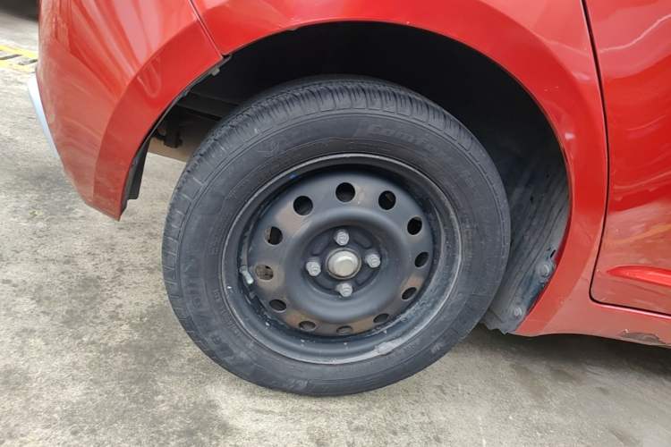 Used Suzuki Swift 2013 1.3L Manual Value Edition Right Rear Wheel Hub
