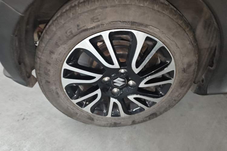 Used Suzuki Swift 2013 1.5L Automatic 20th Anniversary Limited Edition Right Rear Wheel Hub