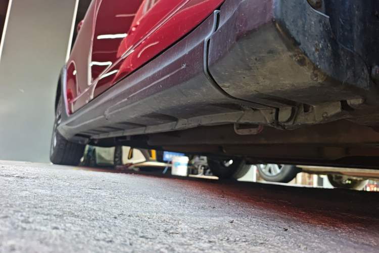 Used Suzuki Swift 2013 1.5L Automatic 20th Anniversary Limited Edition Right Side Sill