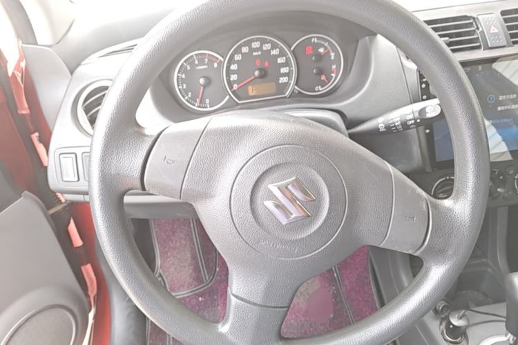 Used Suzuki Swift 2013 1.5L Automatic Standard Edition Steering Wheel