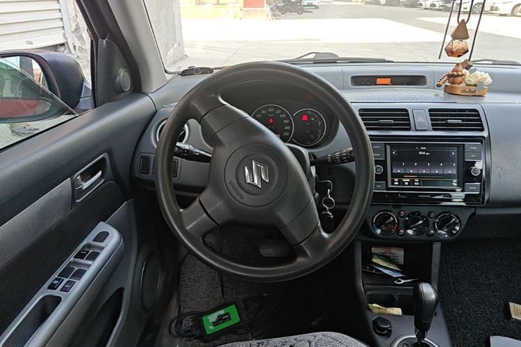 Used Suzuki Swift 2013 1.5L Automatic Standard Edition Steering Wheel