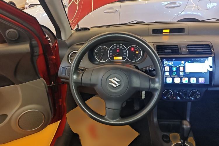 Used Suzuki Swift 2013 1.5L Automatic Standard Edition Steering Wheel