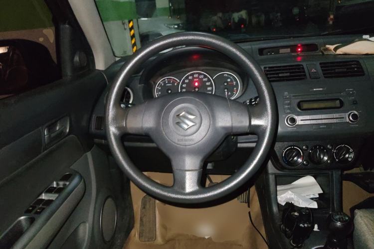 Used Suzuki Swift 2013 1.5L Manual Standard Edition Steering Wheel