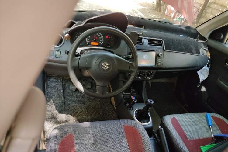 Used Suzuki Swift 2013 1.5L Manual Standard Edition Steering Wheel