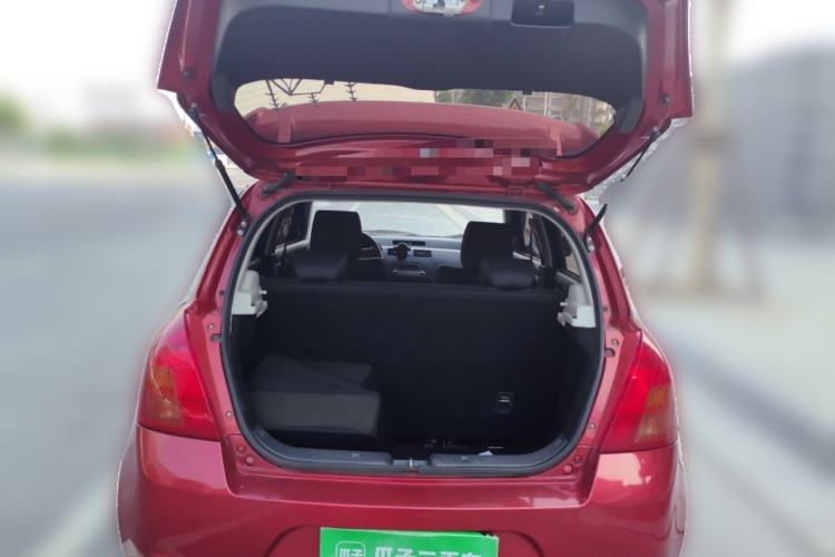 Used Suzuki Swift 2013 1.3L Manual Value Edition Trunk