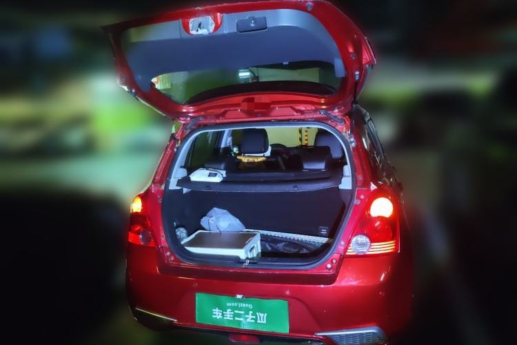 Used Suzuki Swift 2013 1.5L Automatic Standard Edition Trunk