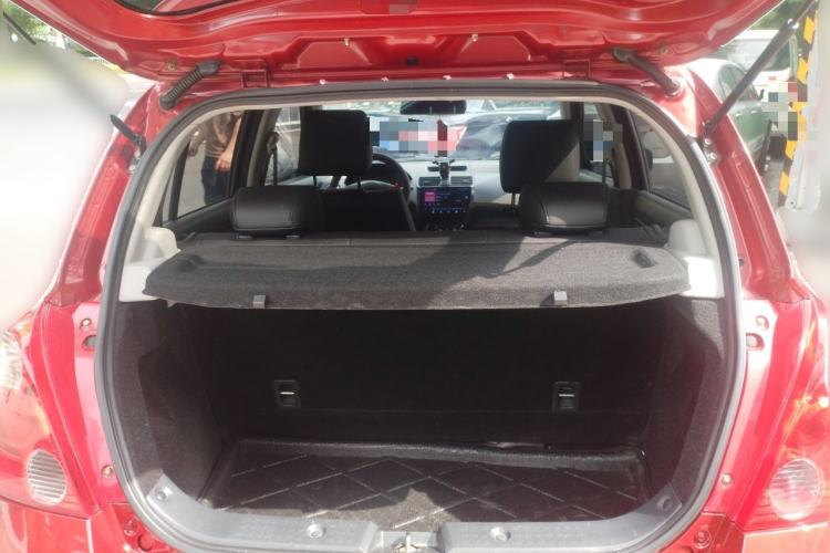 Used Suzuki Swift 2013 1.5L Automatic Standard Edition Trunk