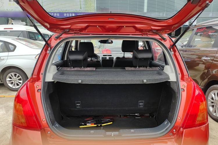 Used Suzuki Swift 2013 1.3L Manual Value Edition Trunk
