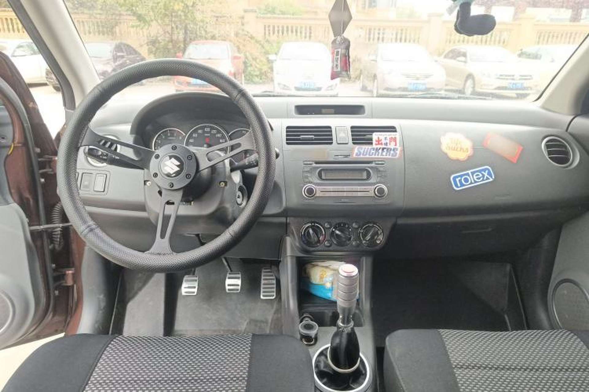 Used Suzuki Swift 2013 1.5L Manual Standard Edition Center Console