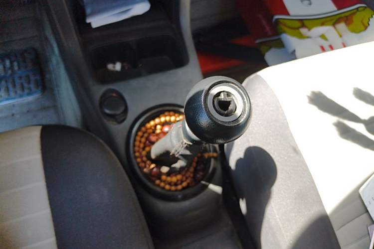 Used Suzuki Swift 2013 1.3L Manual Value Edition Gear Lever