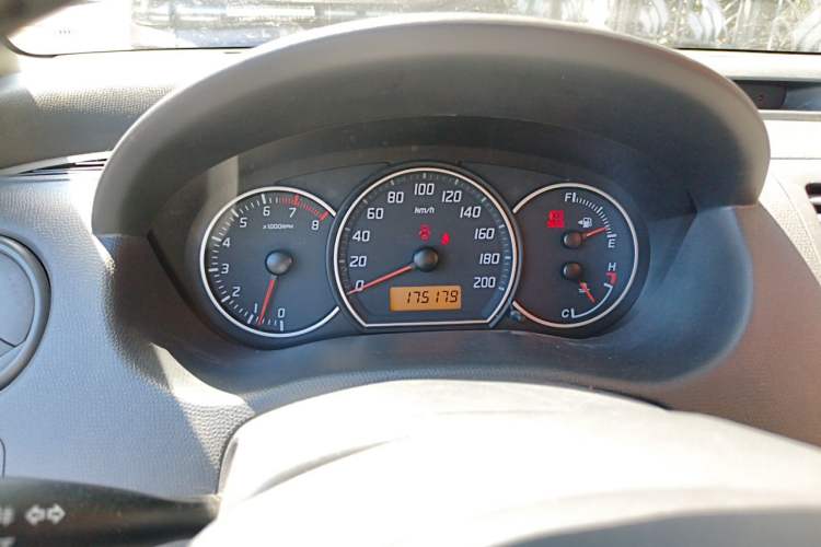 Used Suzuki Swift 2013 1.3L Manual Value Edition Instrument Cluster
